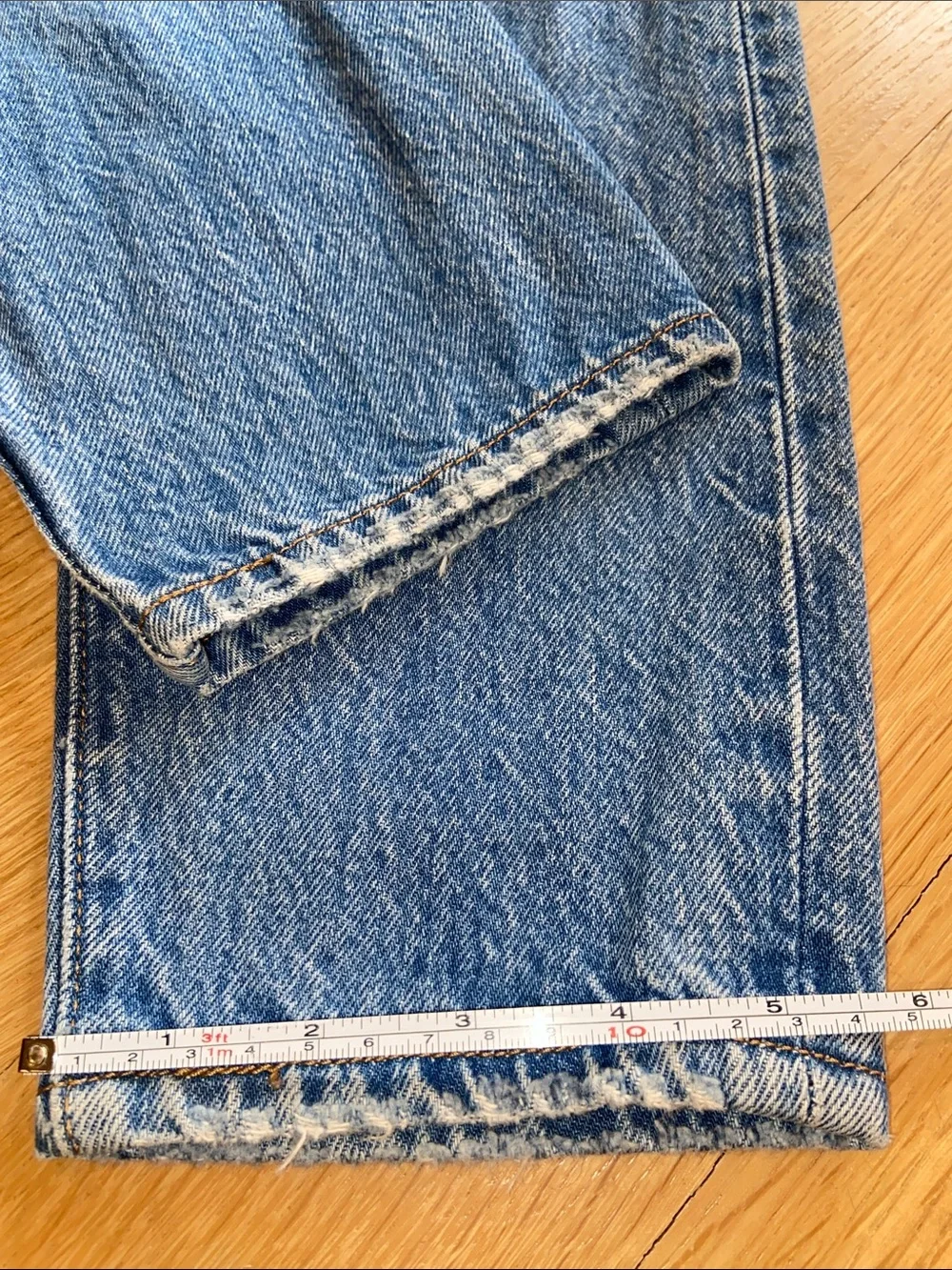 Levi’s Wedgie Fit Blue Denim Jeans Factory Distressed Button Fly Tapered 27 - Picture 16 of 16